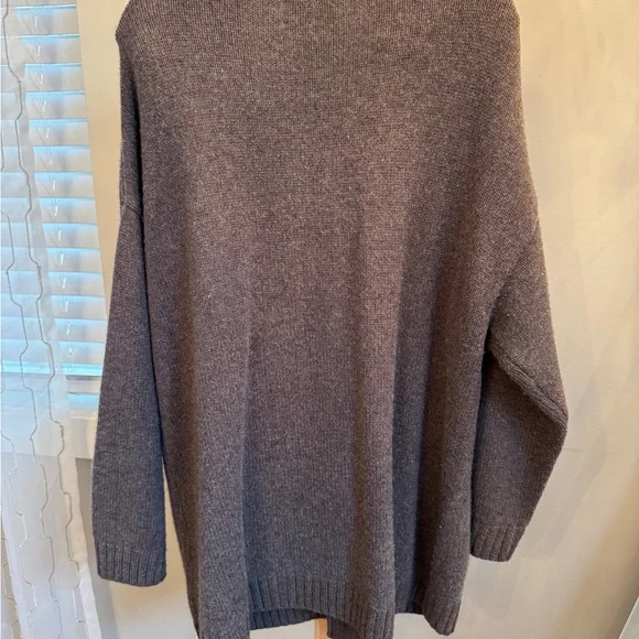 Helsa “Tania” Cardigan in the Brown colorway Sold out in many sizes. - Picture 4 of 4